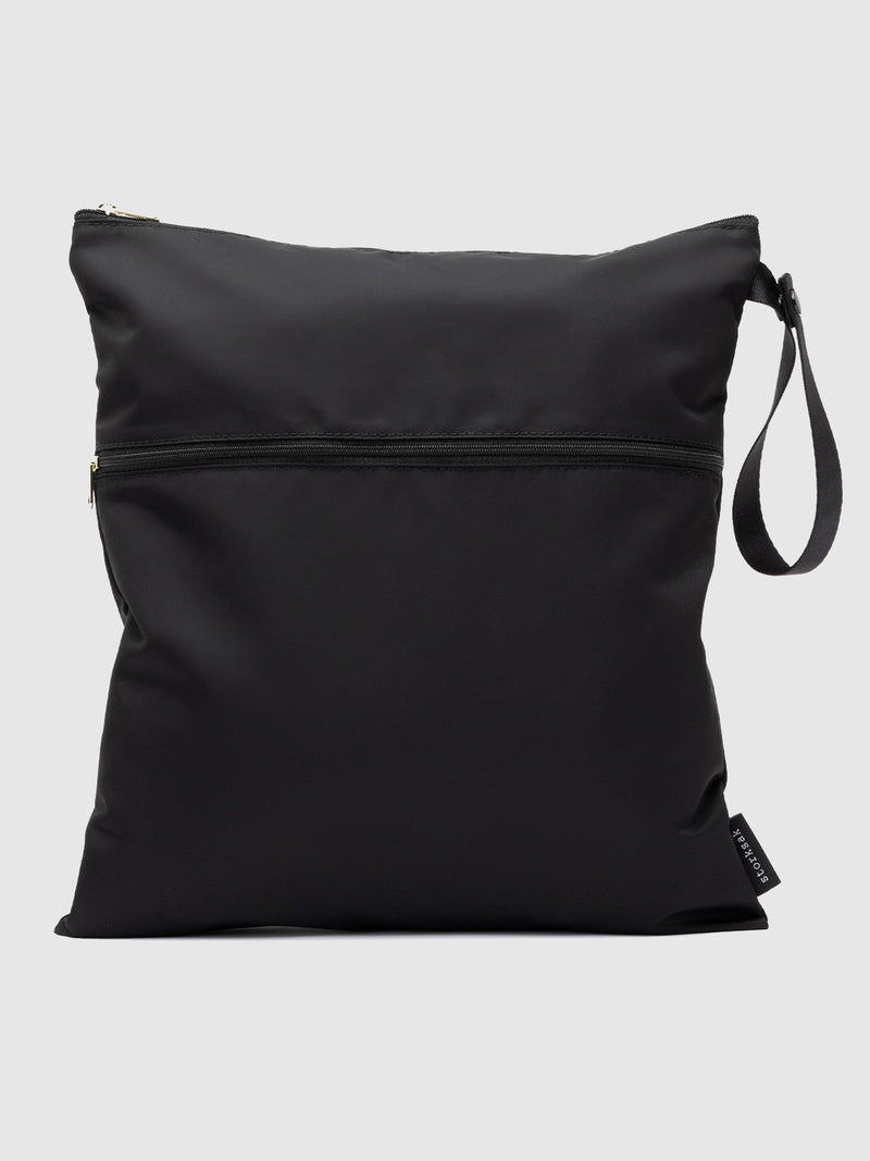 Storksak Wet Bag & change pouch set black | wet bag closed