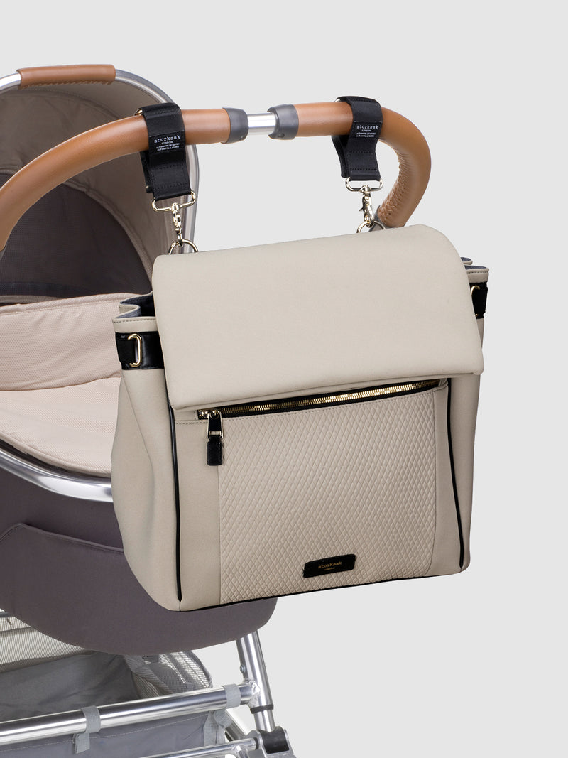 storksak st james scuba taupe | changing bag attached to pram